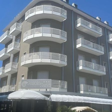 Hotel Jesolo Sand Bagian luar foto