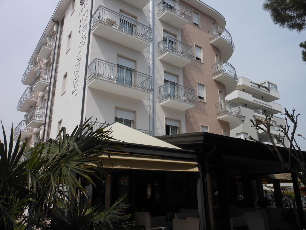 Hotel Jesolo Sand Bagian luar foto
