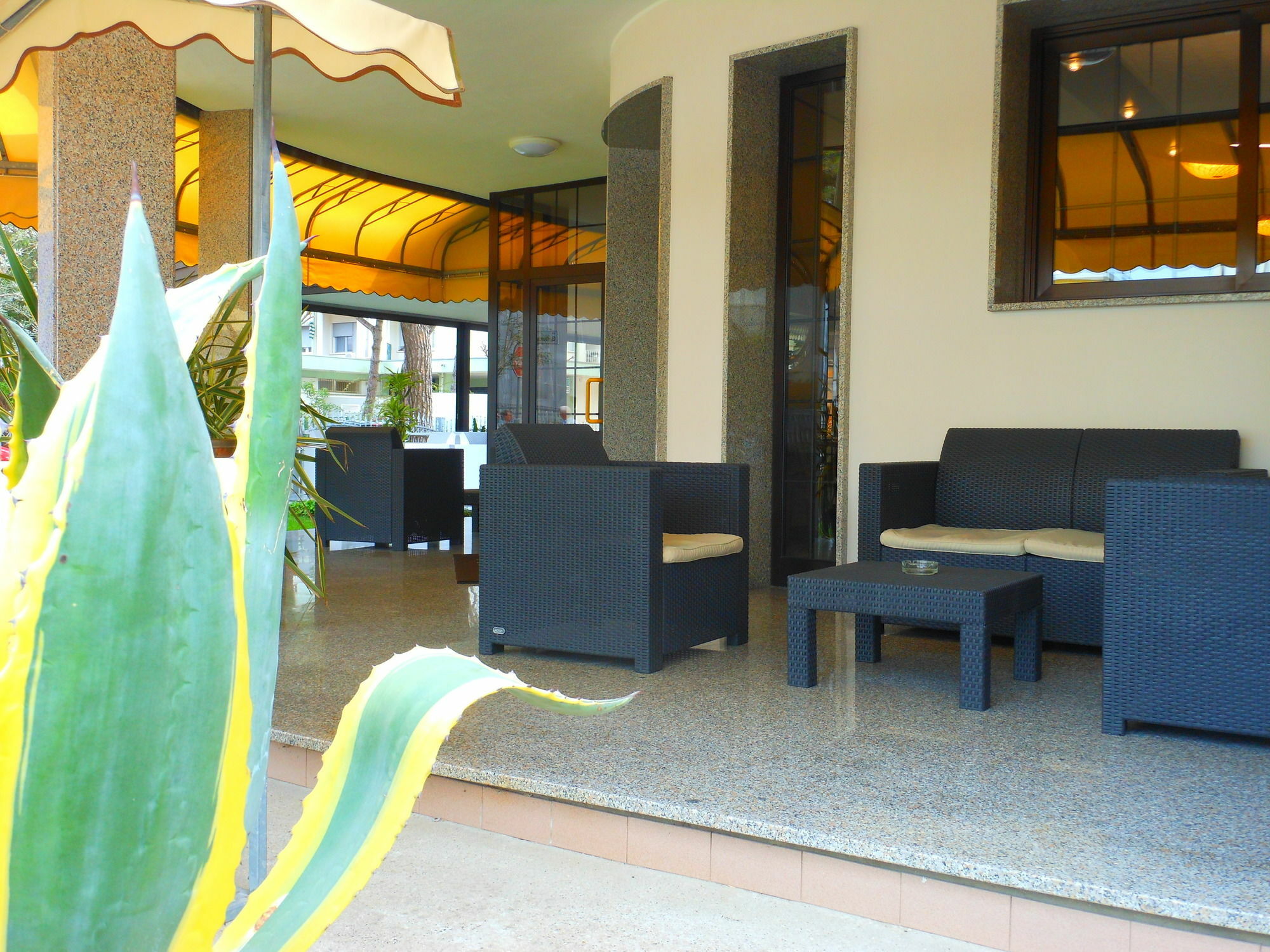 Hotel Jesolo Sand Bagian luar foto
